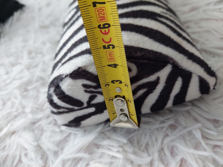 Poduszka do manicure + klapki do pedicure