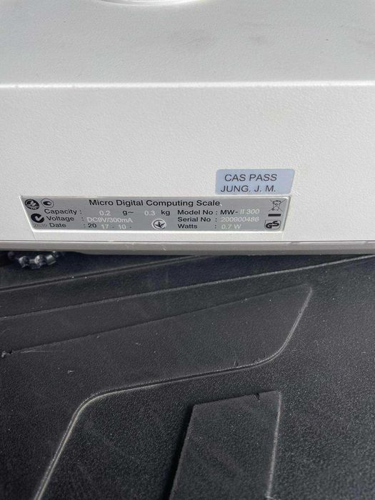 Весы электронные лабораторные CAS MW-II-300