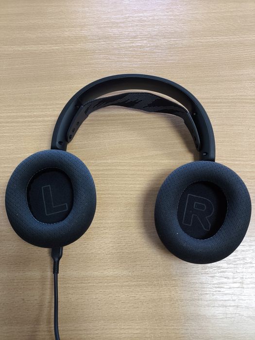 SteelSeries Arctis Nova 3 — Вживані, відмінний стан!