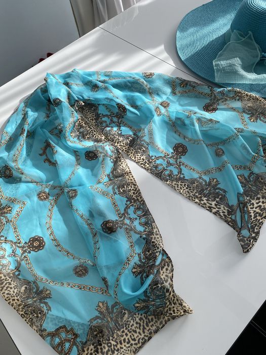 Apaszka chusta na szyję .