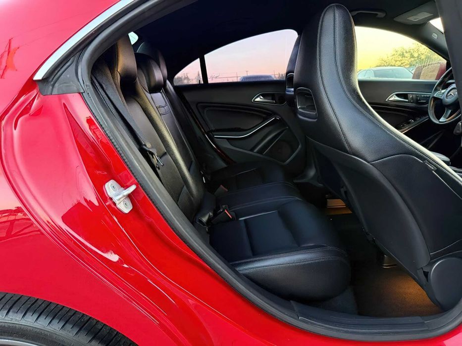 Mercedes-Benz CLA      2016