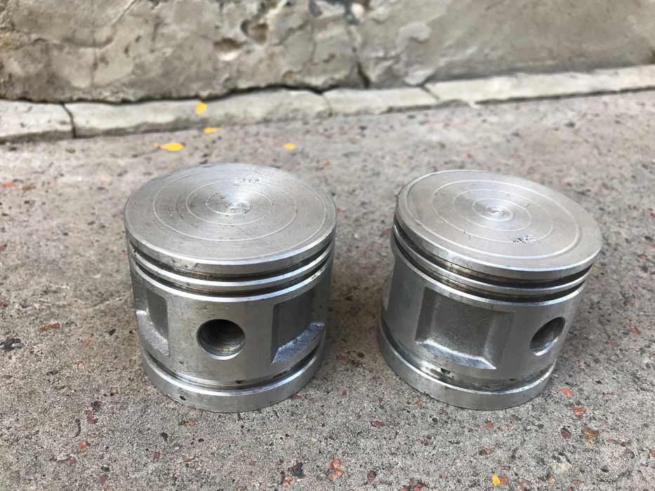 поршень , поршни Зил-130, два штуки , Новые