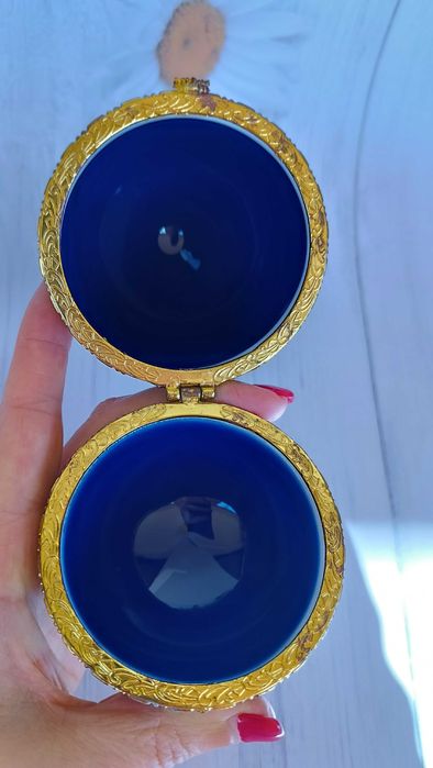 Guarda-jóias ovo vintage, grande, com desgaste no aro