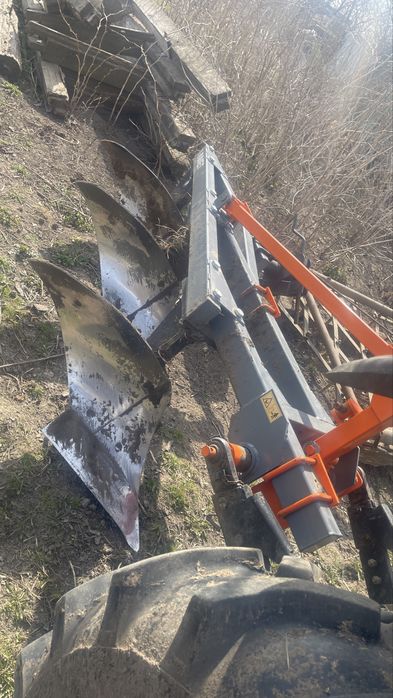 Продам плуг 3-30 Vinmet