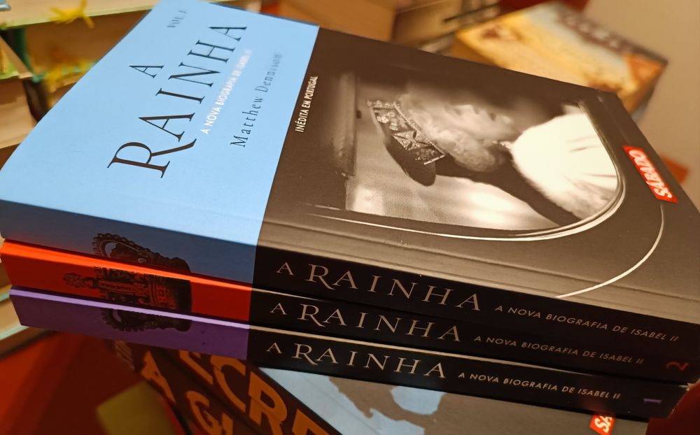 A Rainha - de Matthew Dennison - 3 Volumes - BARATÍSSIMOS