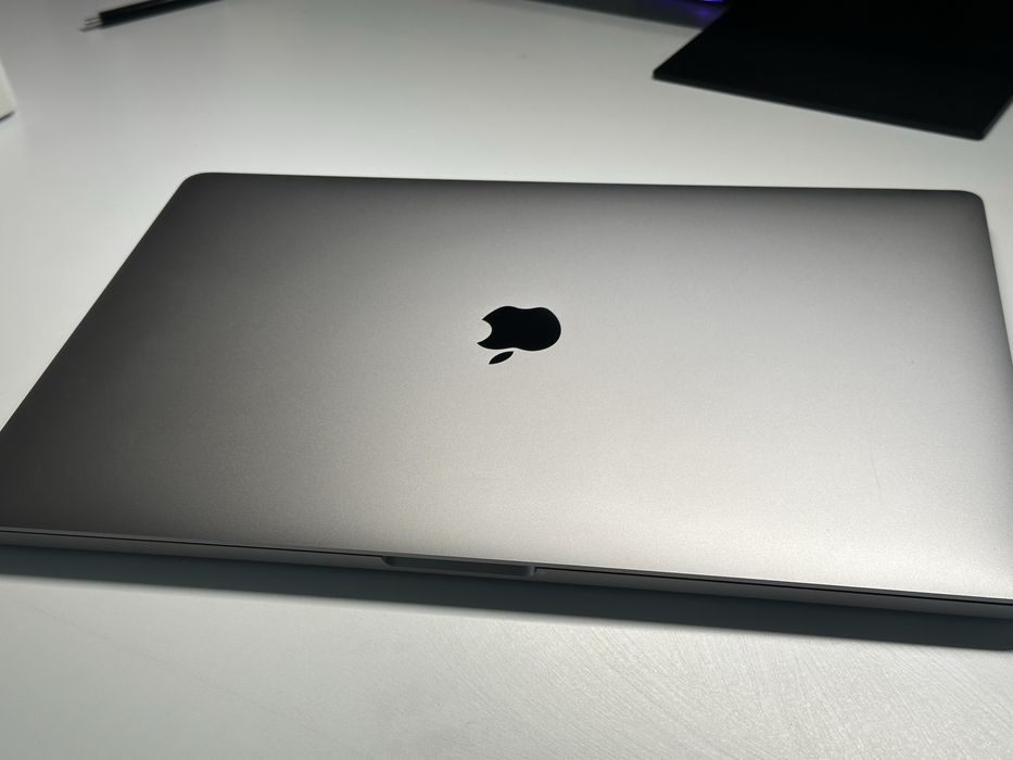 MacBook Pro 15 2016 16/256