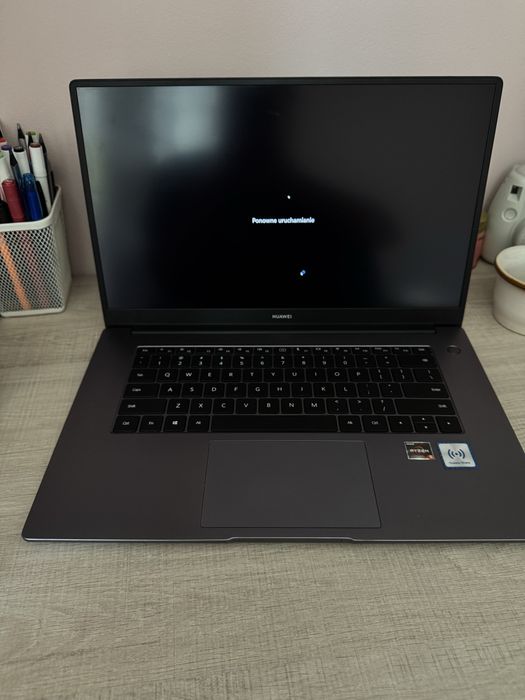 Laptop w stanie idealnym matebook d15 huawei