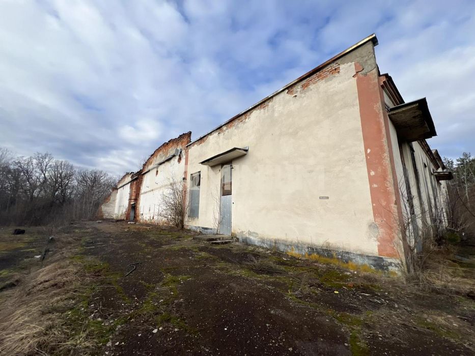 Продається виробничо-складський комплекс, 7.2 Га, с. Липча