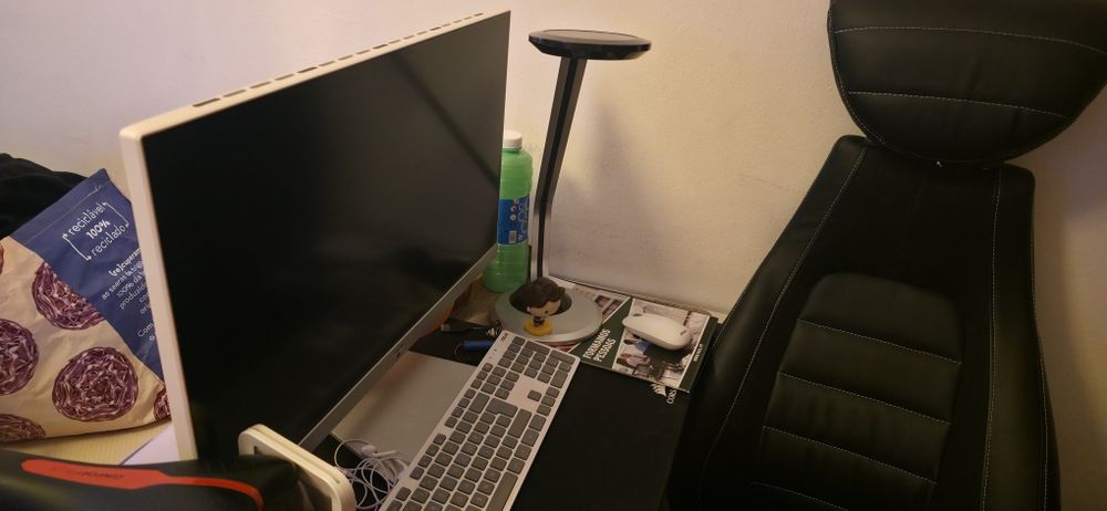 Asus AIO M3700 - Para desocupar