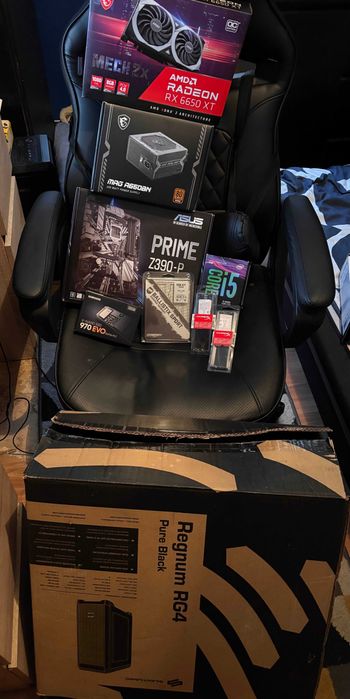 Komputer stacjonarny i5 8400, RX 6650 XT, 24 GB RAM, SSD 970 EVO + HDD