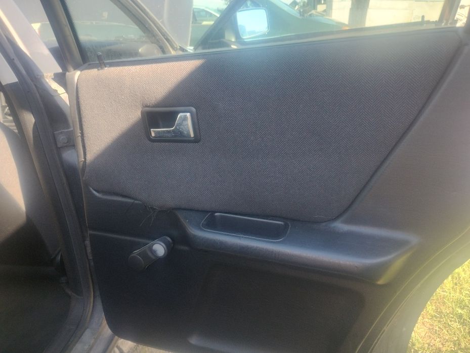 Audi B3 wnętrze fotele