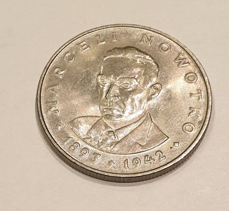 20 zł Marceli Nowotko .. 25 zł