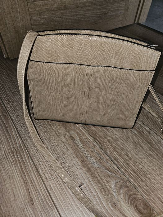 Beżowa torebka new look