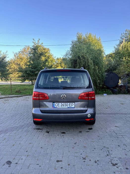 VW Touran 2011 1.4TSI бензин автомат