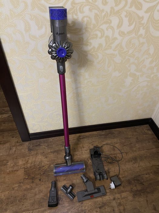 Пылесос аккумуляторный Dyson V6 Absolute