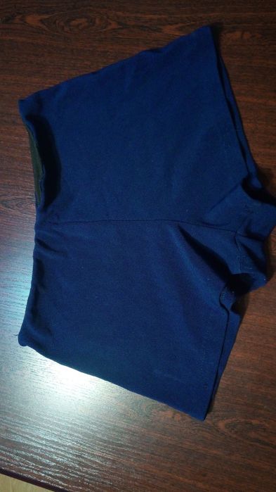 11. Spodenki sportowe damskie rozmiar L/XL