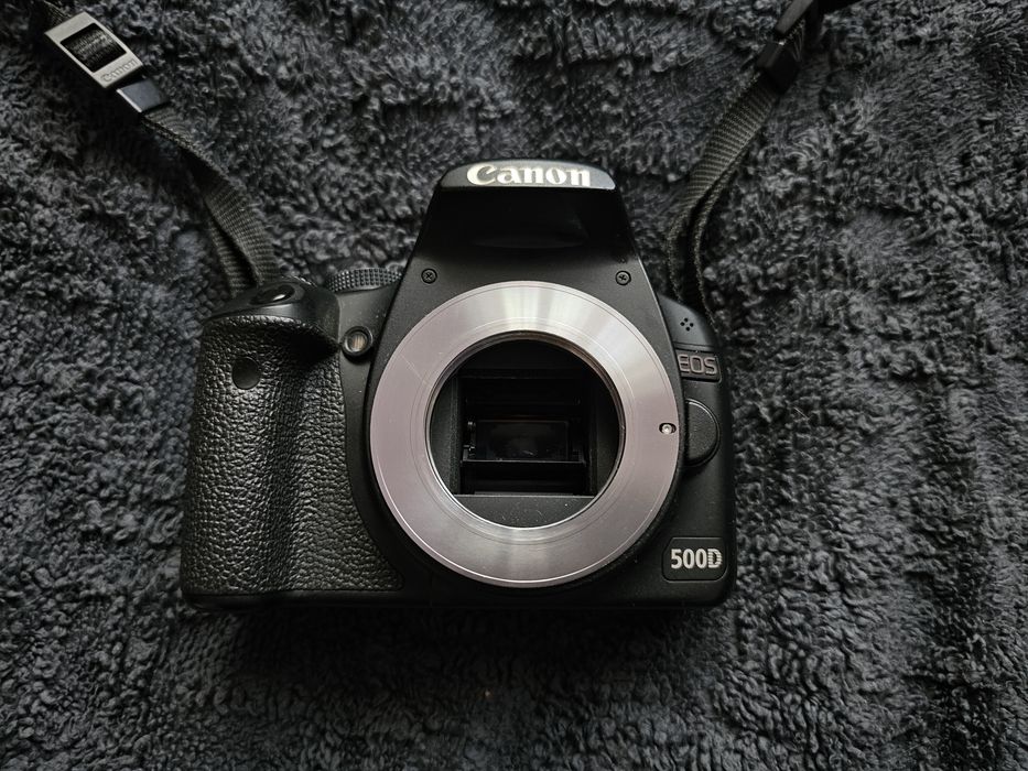 Продам дзеркальний фотоапарат Canon EOS 500D з об'єктивом HELIOS-44-2 2/58.