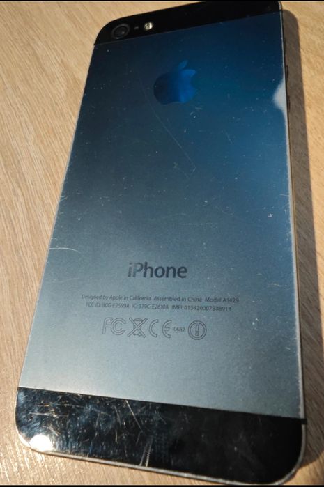 Zestaw Telefonów Komórkowych APPLE