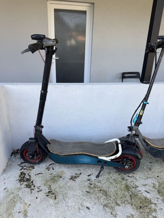 Varias trotinetes para desocupar