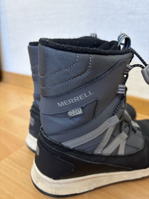Продам  зимові черевики Merrell select dry 35 р