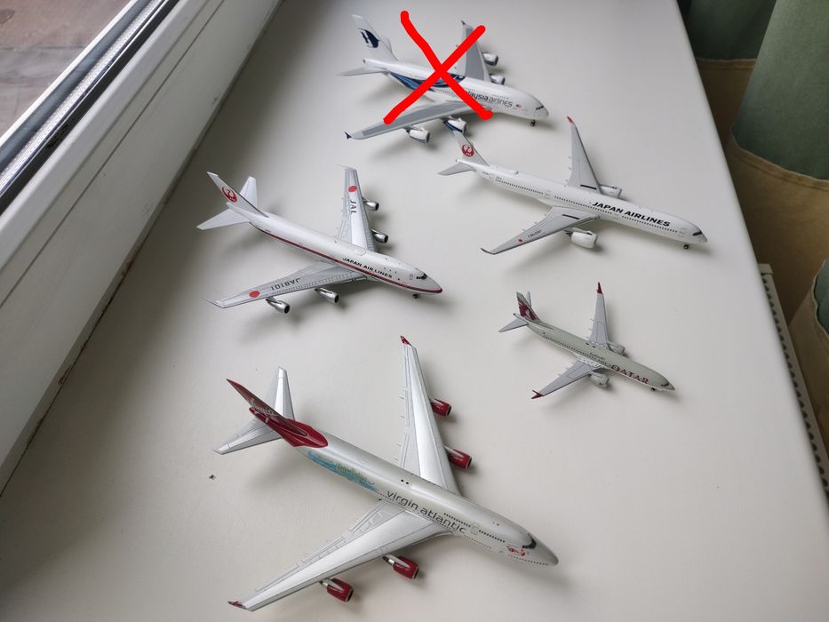 Модель літака, модель самолета. Масштаб 1:400