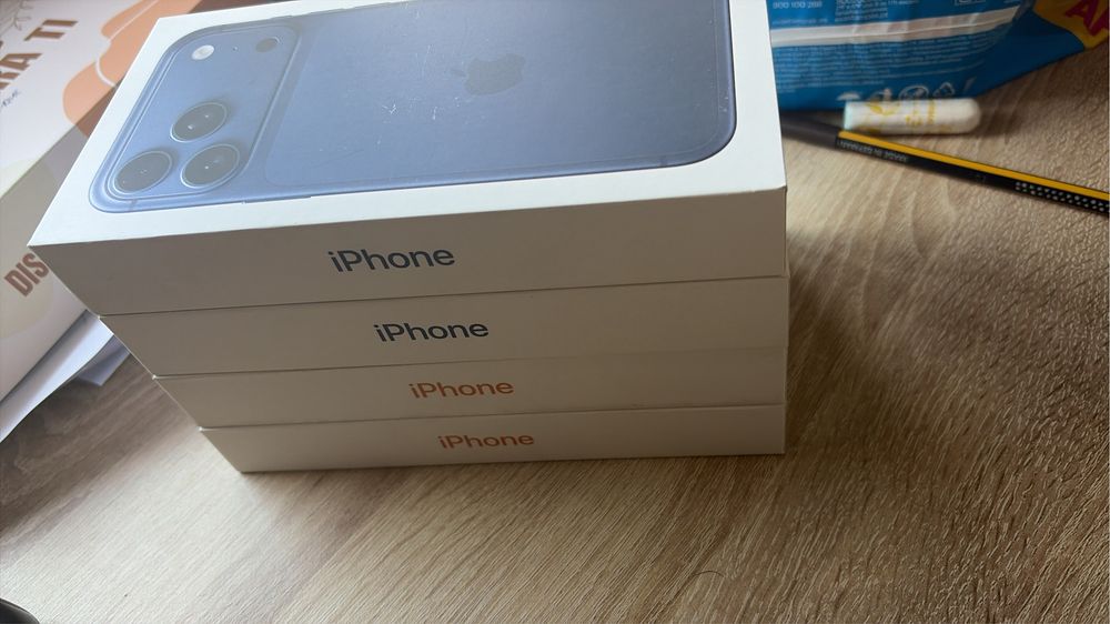 iPhone Samsung Google Xiaomi