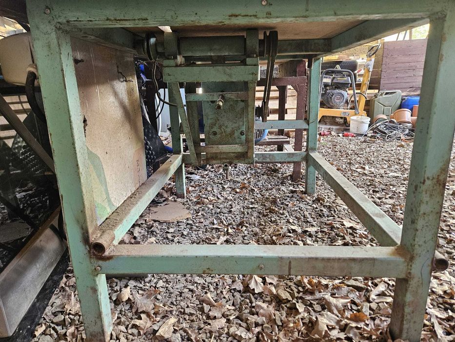 Piła pilarka stołowa