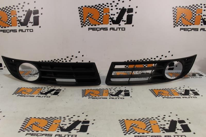 Grelha frente VOLKSWAGEN Passat (3C2)