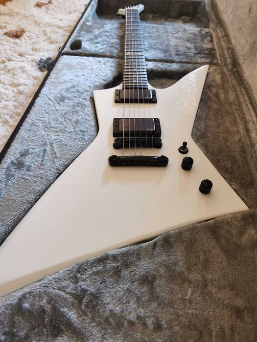 Guitarra - ESP E-II EX NT