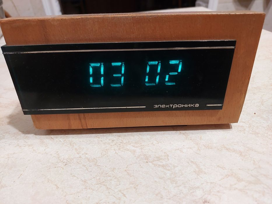 Продам   часы времен   СССР.