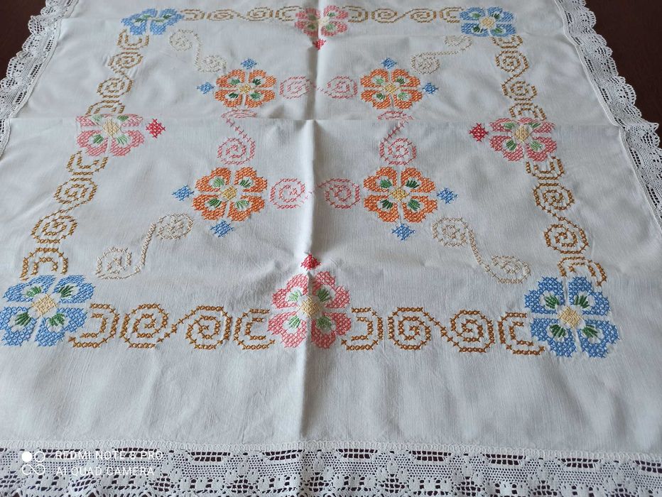 Serweta wyszywana 80x80