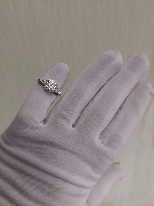 Pierścionek platynowy [Pt 950] z brylantami - 2,38 ct