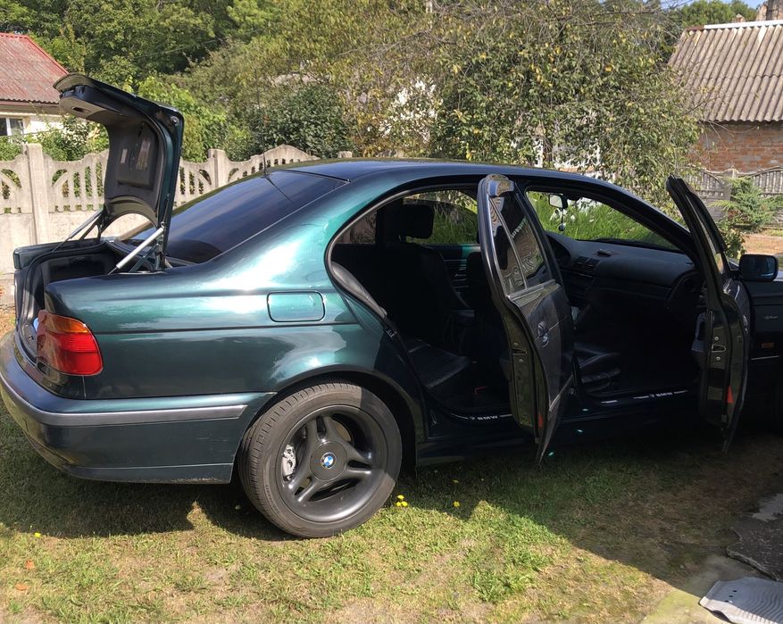 BMW 525 TDS седан