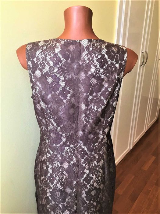 Vestido de Renda Castanho Phase Eight tam. 14