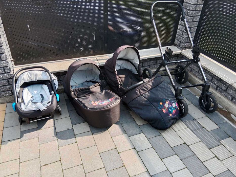 Продам дитячу коляску