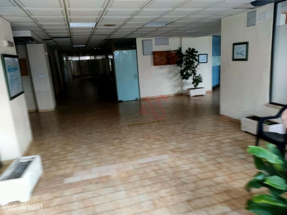 Loja de 29,65 m² no Edifício Varandas do Mar em Albufeira