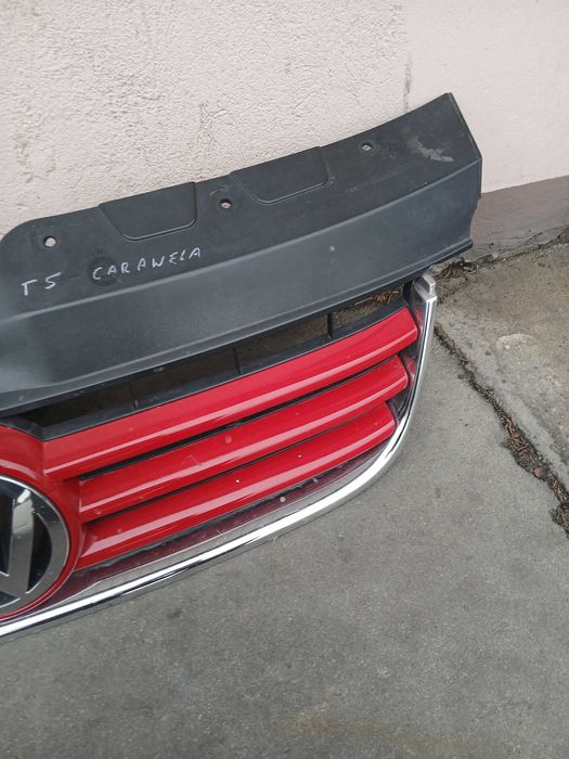Grill VW Transporter T5 Caravelle  7H5 atrapa