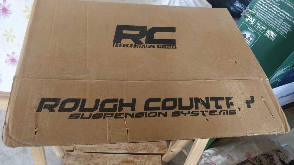 Kit Novo Completo Bodylift 5 cm Rough Country Jeep Cherokee WJ
