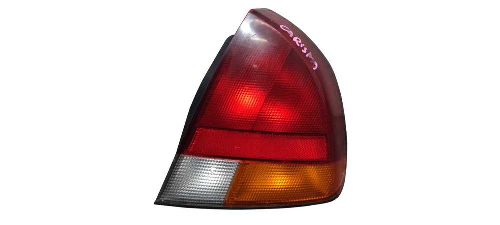 Mitsubishi Carisma I Lampa Prawa Tylna Prawy Tył PT