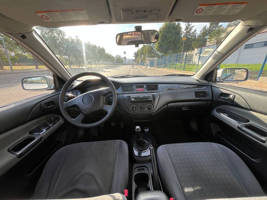 Mitsubishi Lancer 2004