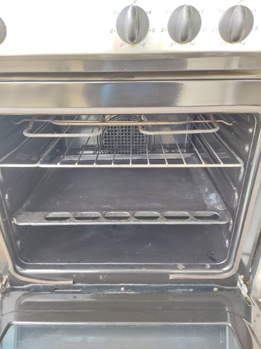 Духовий шкаф електричний