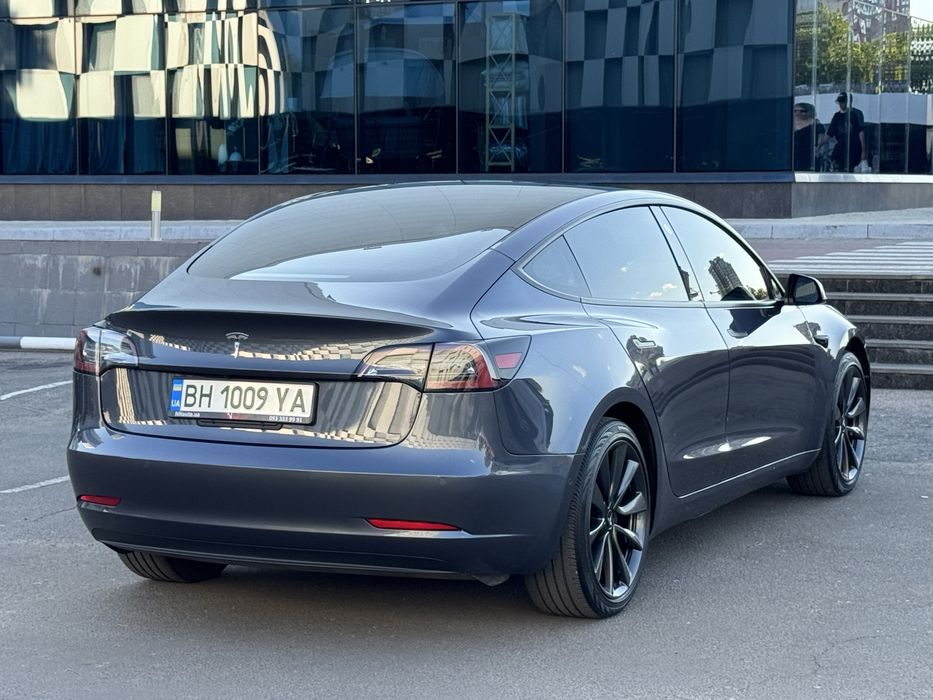 Tesla model 3 STANDARD PLUS