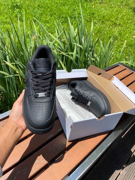 Nike Air Force 1 Low '07 Black rozmiar Nowe Orginalne 37.5