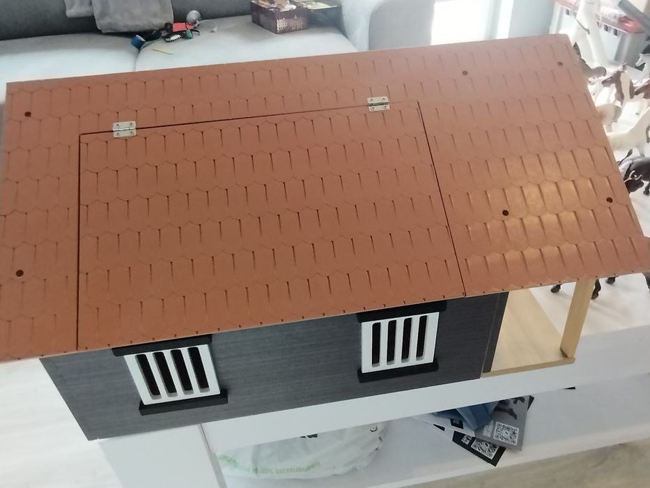 Zestaw Schleich: konie ze stajnią i przyborami