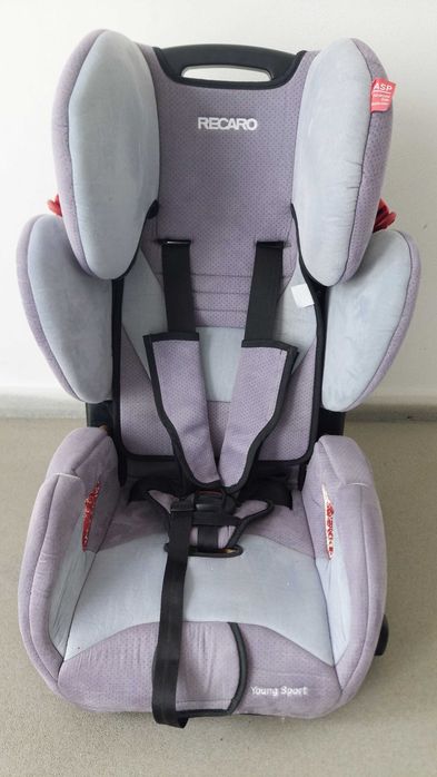Recaro fotelik samochodowy.