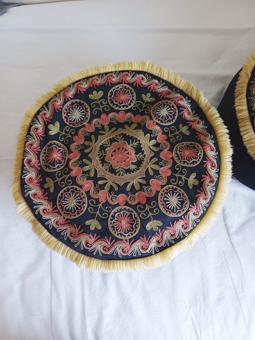 Pack 2 Puffs étnicos -  Gato Preto