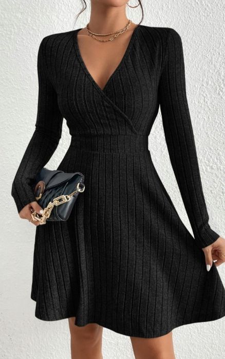 SHEIN sukienka czarna mini dzianinowa r 38 M