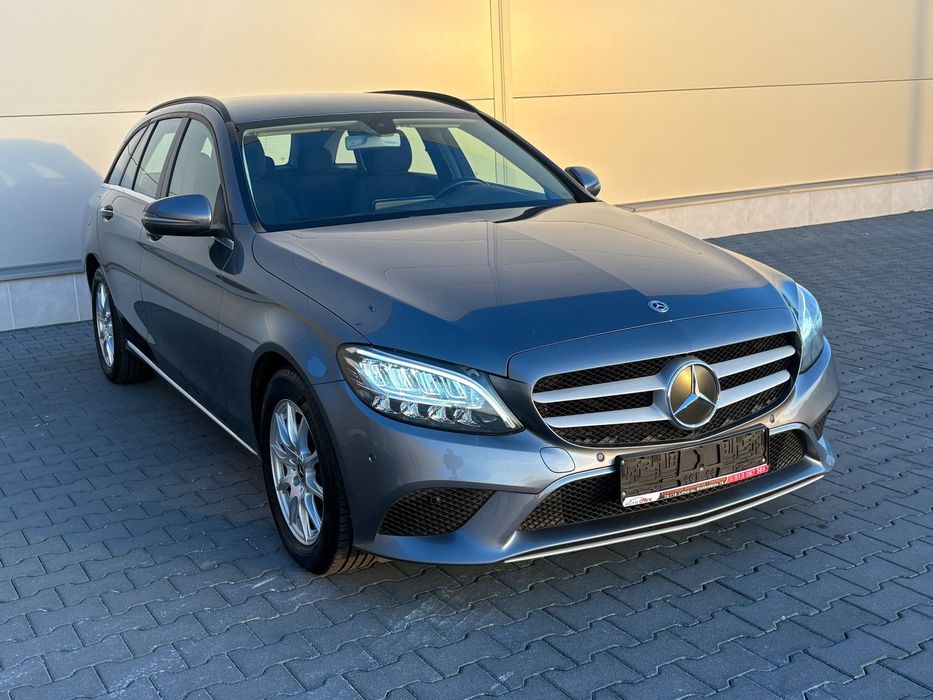Mercedes-Benz Klasa C Automat Ledy Nawigacja Bezwypadkowy
