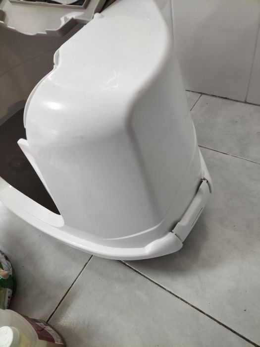 Casota para gato com alguns extras