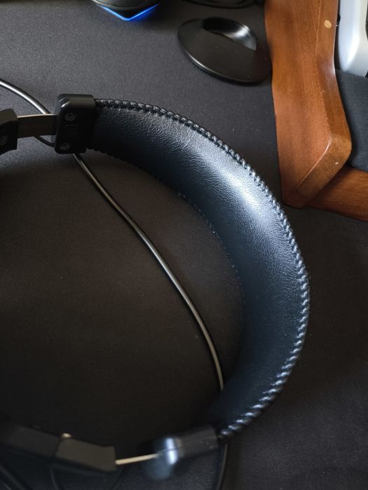 Auscultadores de estúdio Sony MDR-7506